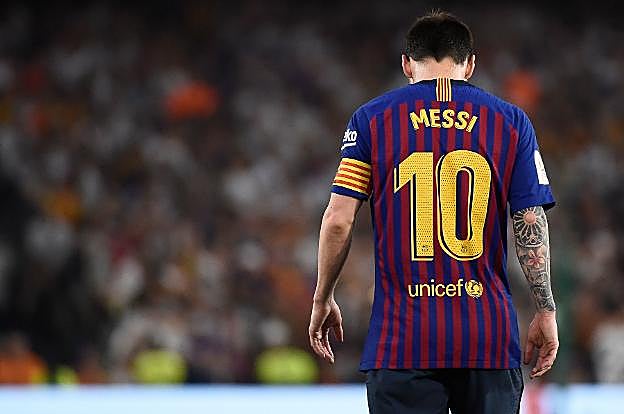Messi, cabizbajo tras el partido. 