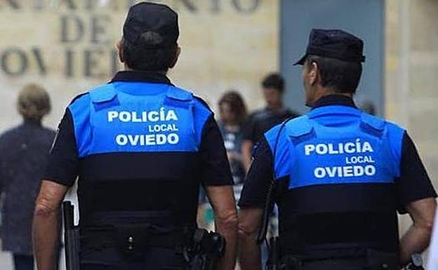 Expedientados dos locales de Oviedo por vender alcohol a menores