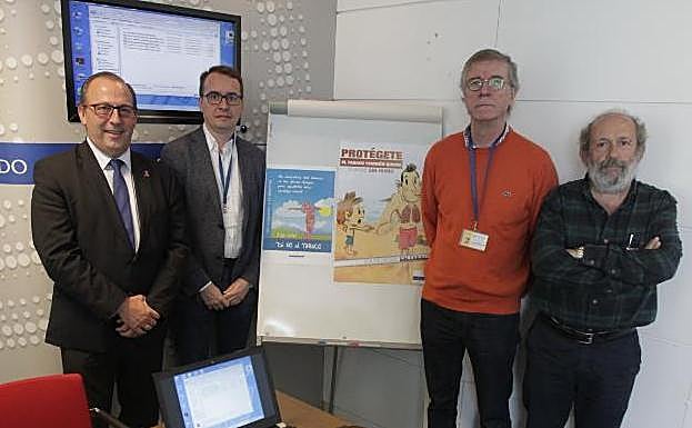 Antonio Molejón, Juan Roces, José Manuel Iglesias y José Ramón Hevia, antes de su comparecencia por el Día Sin Tabaco. 