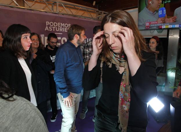 La candidata de Podemos, Lorena Gil, en la noche electoral. 