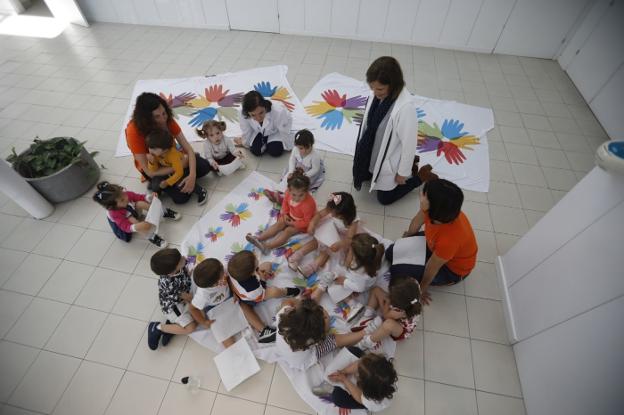 Escolares, durante el taller. 