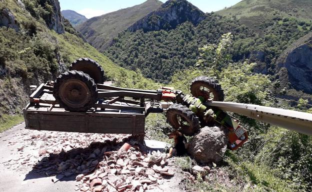 Fallece un joven de 25 años tras volcar su tractor en Yernes y Tameza