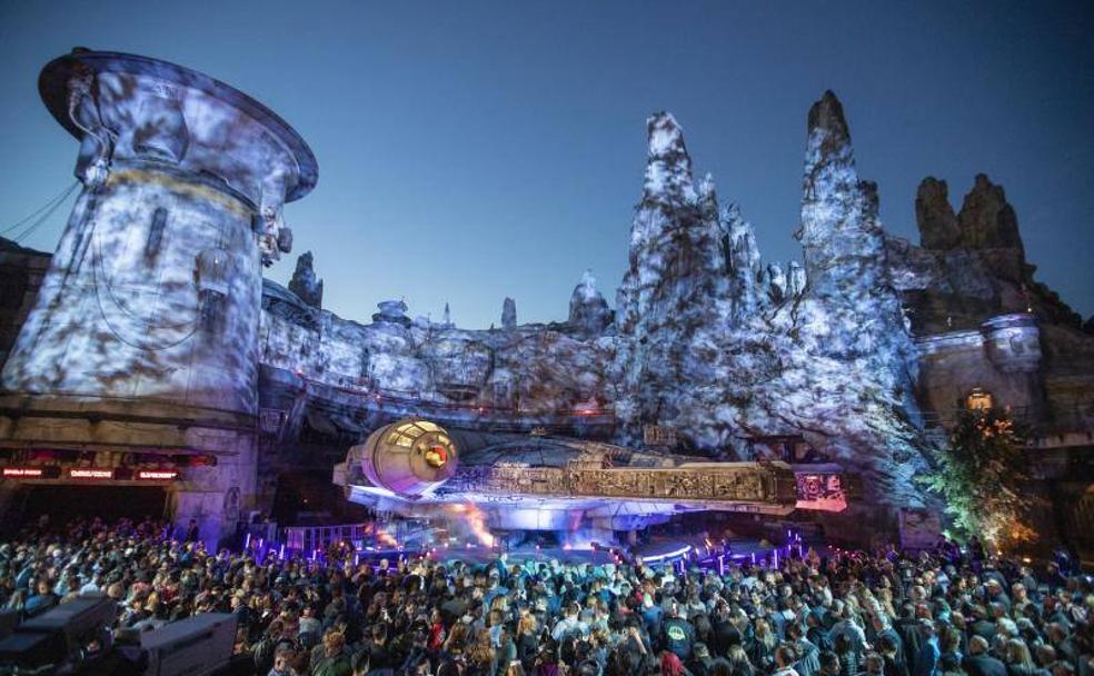 «Star Wars: Galaxy's Edge» abre sus puertas en Disneyland