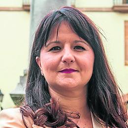 Laura Pérez Macho | Jefa del área de comunicación de Cogersa. Antes, en el IDEPA. 