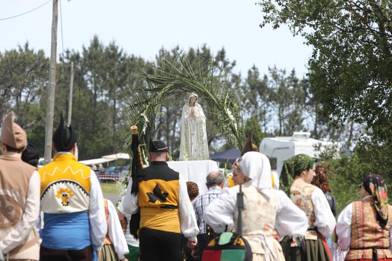 Cientos de romeros se dan cita en la popular Jira campestre que se inicia en El Cuadro.