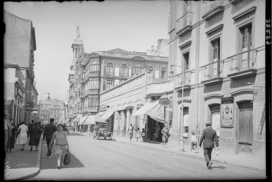 Calle de Jovellanos en los años 30.