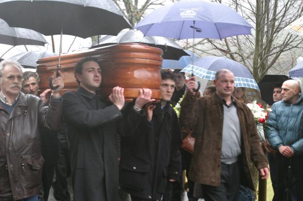 Funeral de Sheila Barrero, en enero de 2004. 