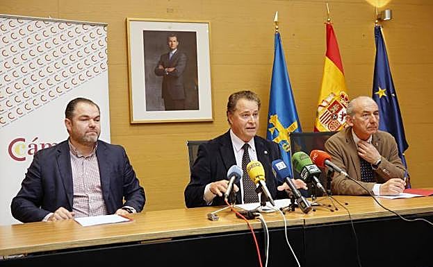 Presentación del Plan Comercio Minorista 2019 que llevarán a cabo las Cámaras de Comercio de Oviedo, Gijón y Avilés. 