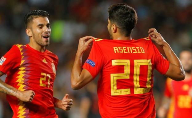 Asensio celebra un gol ante Croacia