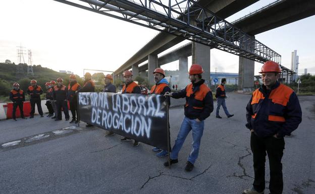 Protesta hoy de los trabajadores de Tuinsa.