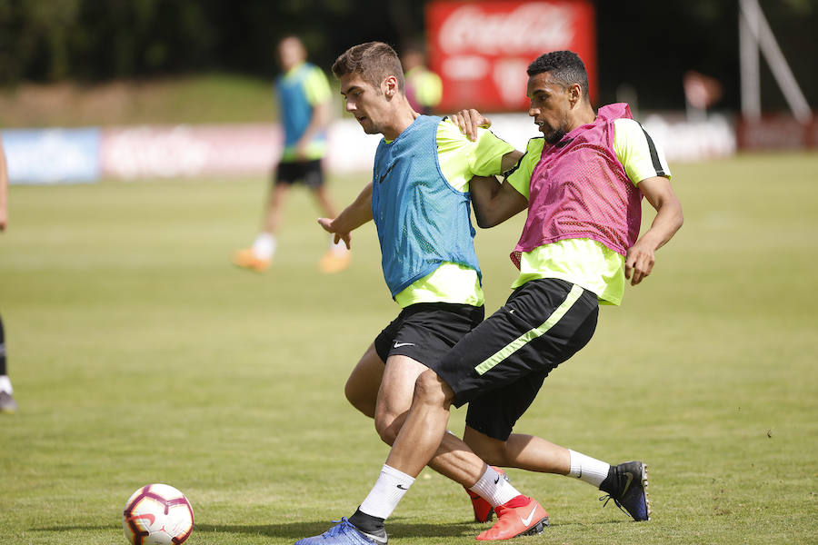 El conjunto rojiblanco se prepara para el último choque de la temporada ante el Cádiz. 