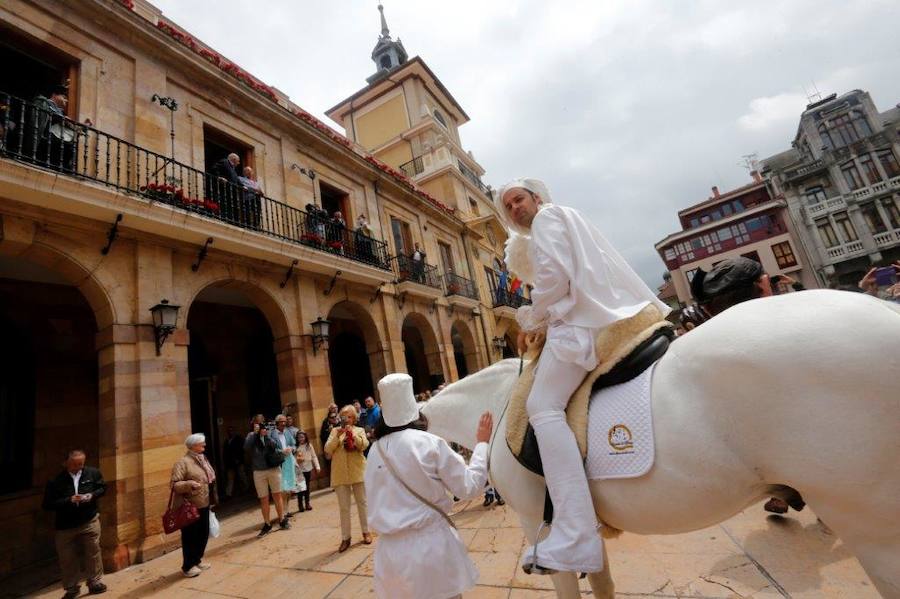 Este domingo ha recibido el permiso del alcalde de Oviedo para la celebración de las fiestas.