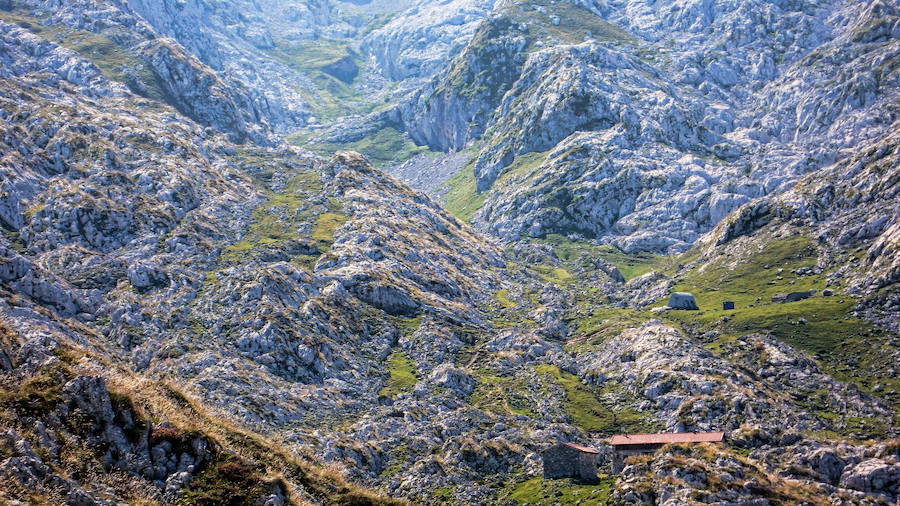Refugio de Vegarredonda, situado en el Parque Natural de los Picos de Europa.