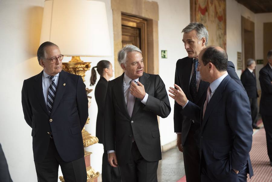 Treinta y cuatro candidaturas de veintiún países optan al galardón que se dará a conocer este jueves.