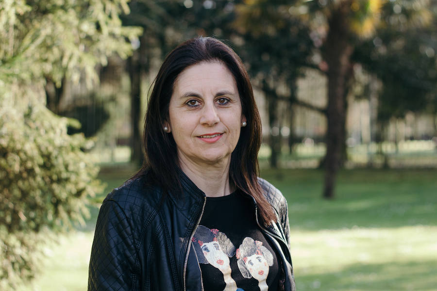 Nuria Delmiro (PSOE). Maestra de Educación Infantil, Primaria y Llingua Asturiana y Licenciada en Pedagogía por la Universidad de Oviedo, es la actual directora del Colegio Público La Carriona-Miranda y una de las novedades de la candidatura socialista. Será su primera experiencia como concejala.