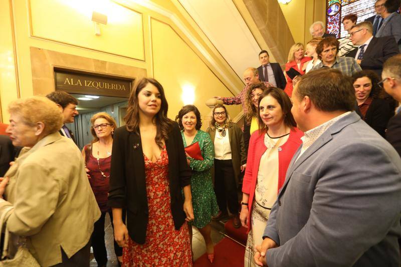 La alcaldesa revalida su cargo en un pleno en el que todos los grupos mostraron su disposición a trabajar por la ciudad.