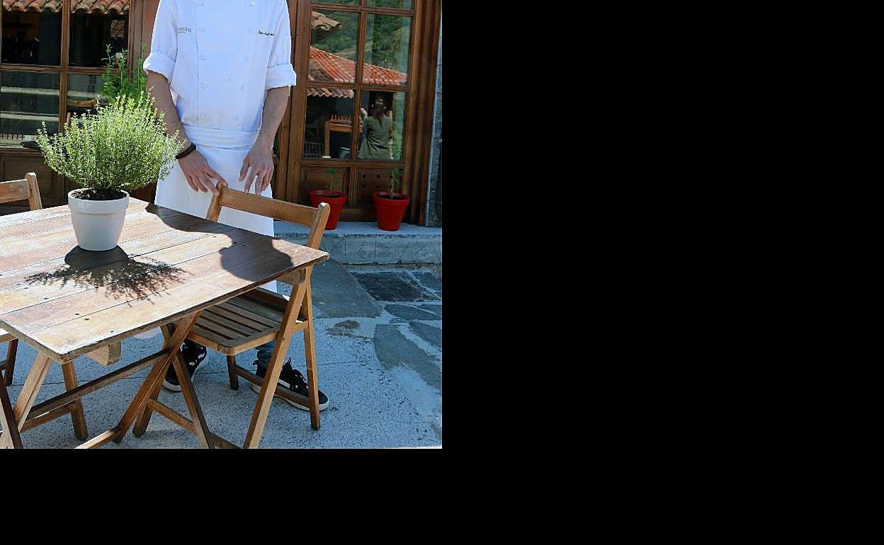 Xune Andrade, en la terraza de su nuevo local.