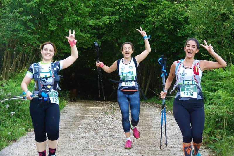 Más de 1.500 deportistas de España y diferentes países de Europa y América se han dado cita en el Trail Picos de Europa, una competición que pone a prueba todas las capacidades de los participantes. El ultra trail, la de mayor longitud, supone un recorrido de 70 kilómetros y 5.300 metros de desnivel positivo.