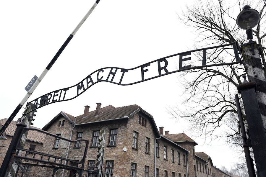 Auschwitz (Polonia) | Fue el mayor campo de concentración contruido por los alemanes. Las visitas a este espacio permiten conocer unas de las páginas más impactantes de la historia del siglo pasado. Las instalaciones se mantienen en perfecto estado.