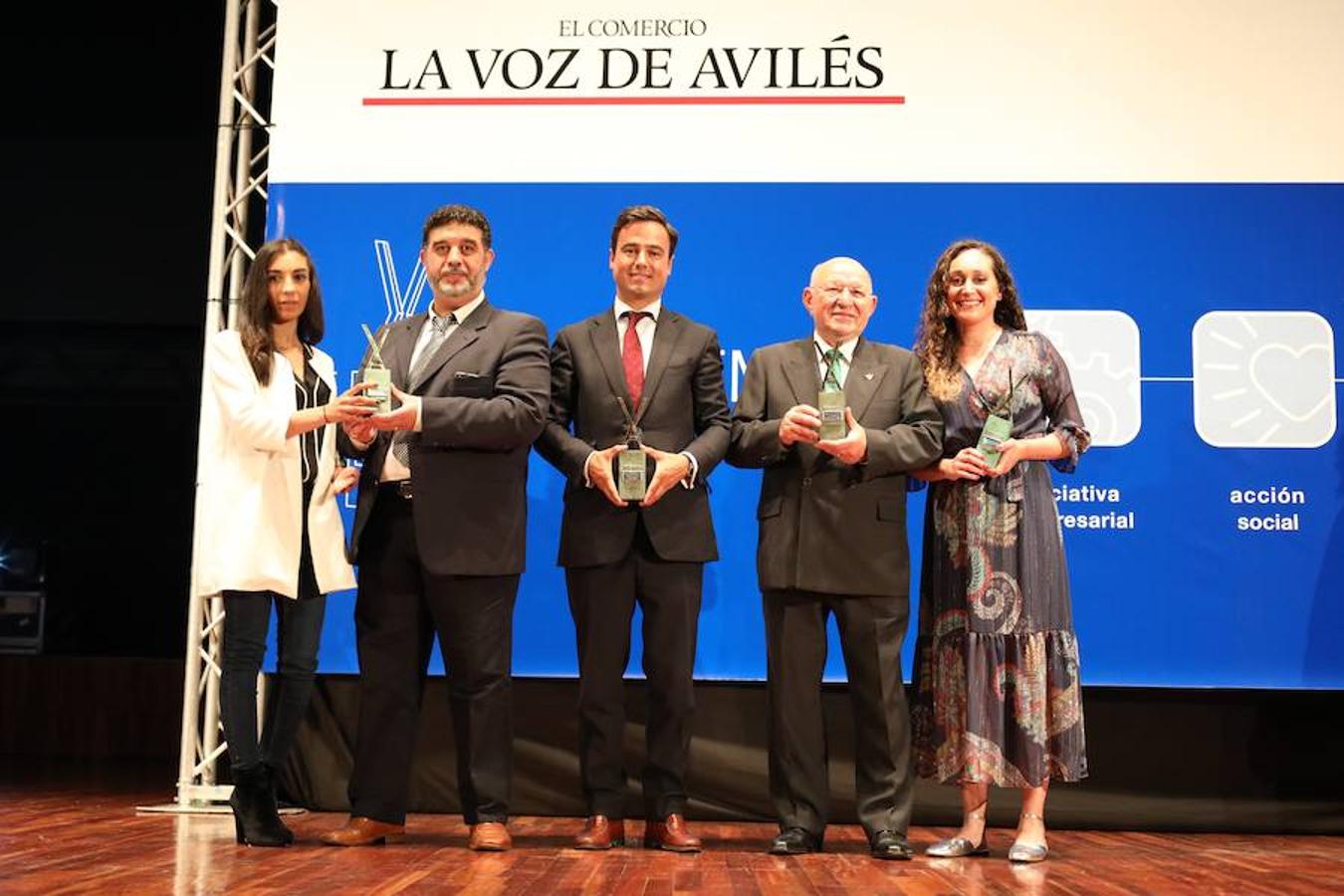 Los galardonados de 2019: Olga Heredia Montoya y Alejandro Jiménez Jímenez, de Fundación Secretariado General Gitano; Alejandro Díaz, de Vulcanizados Baldajos; Luis Rodríguez, de la Escuela de Artes y Oficios, y Alba García.