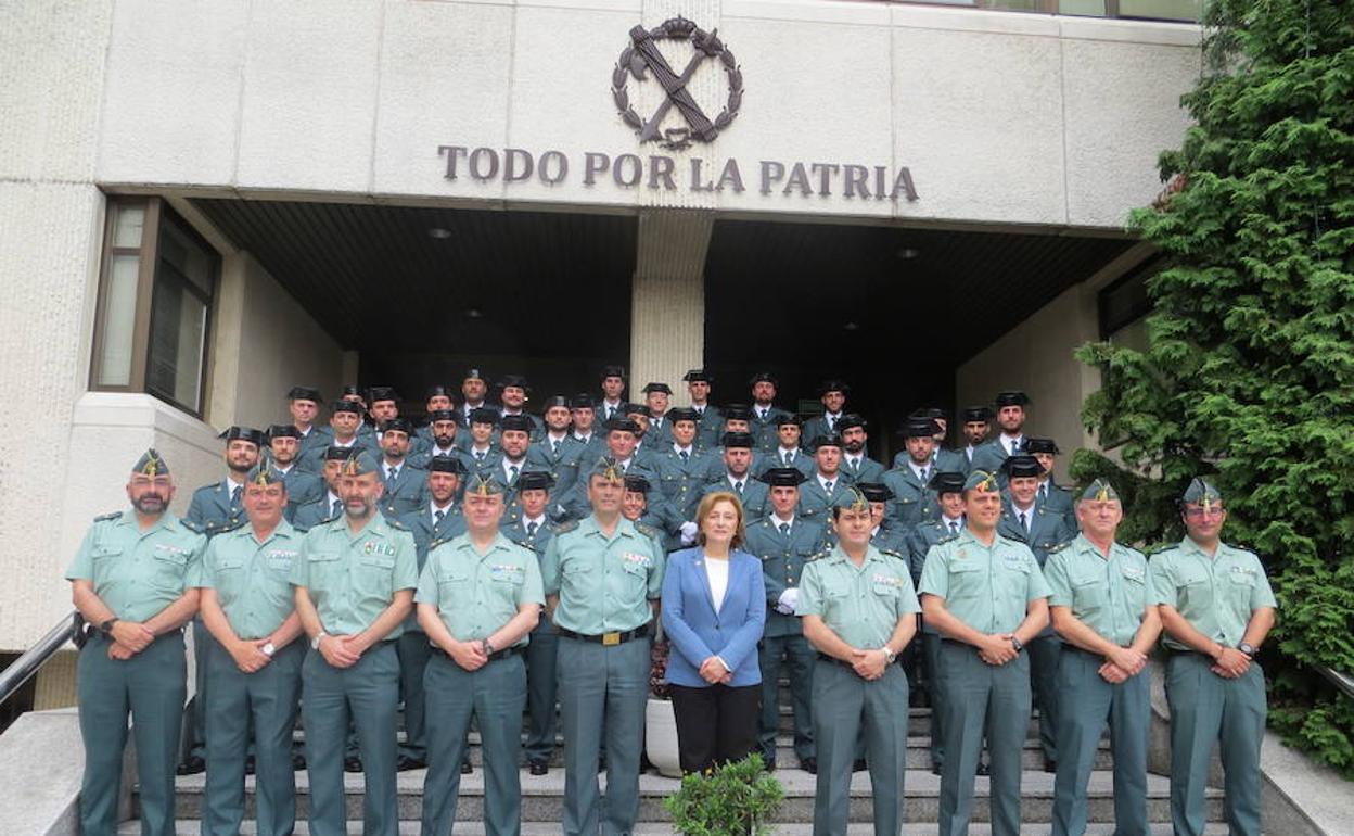 Los guardia civiles en prácticas que se incorporarán a las comandancias asturianas.