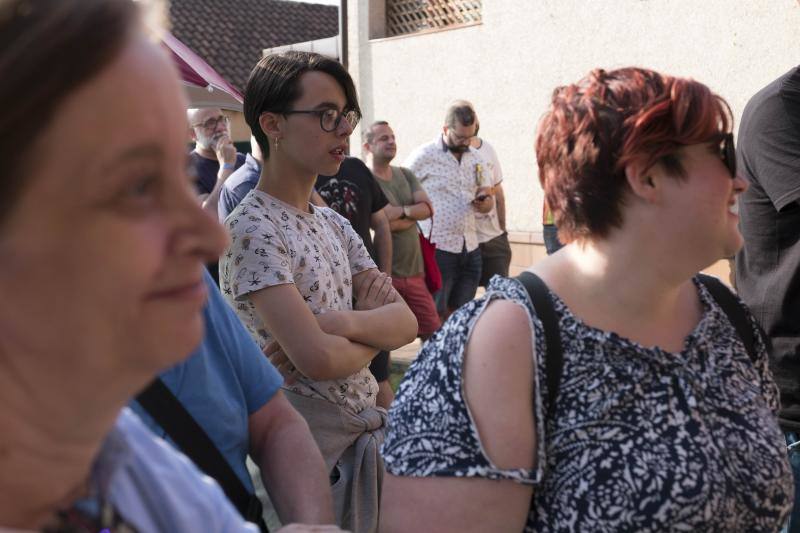 En Gijón el 'Orgullín del Norte' daba el pistoletazo de salida con el desfile gijonés que arrancó a las 17 horas del paseo de Begoña bajo el lema 'Ley integral trans ya'.