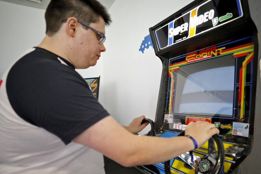 Fortnite, Overwatch o League of Legends son algunos de los juegos que se pueden probar en el pabellón Liberbank del recinto ferial y que están haciendo las delicias entre los visitantes a Metrópoli.