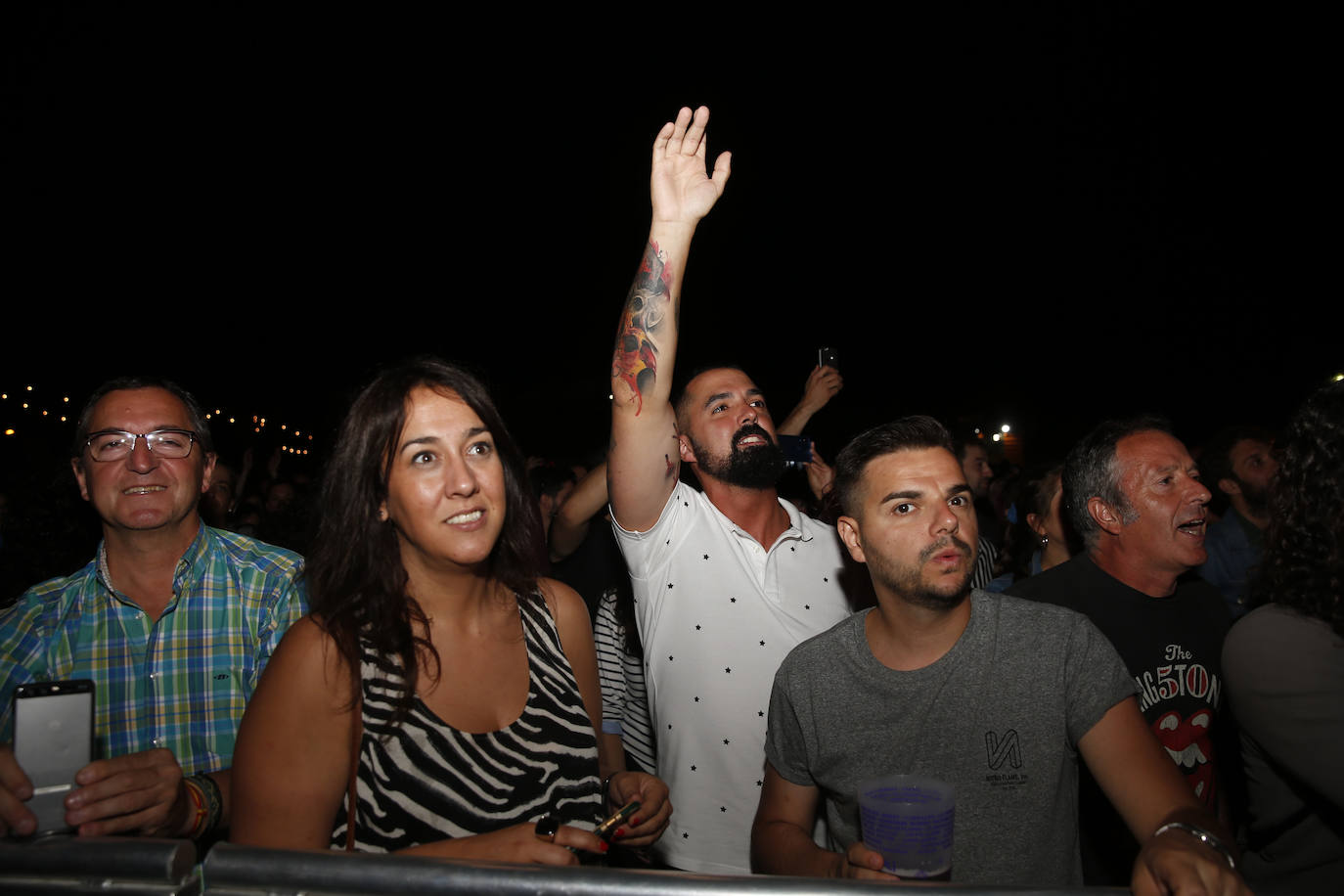  ¡Búscate en entre los asistentes al recital que tuvo como escenario el festival Metrópoli!