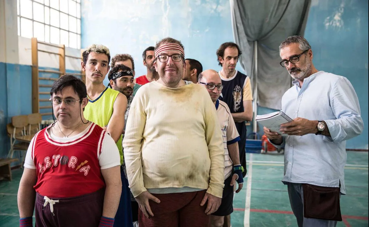 Los protagonistas de 'Campeones', durante el rodaje.