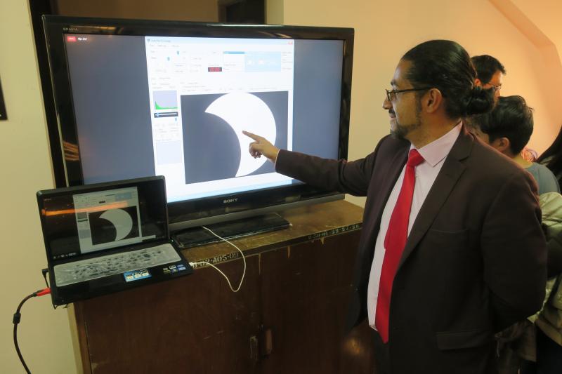 Miles de personas disfrutaron este 2 de julio del eclipse total de sol que sumió en la oscuridad una franja de 150 kilómetros entre el norte de Chile y el centro de Argentina. El próximo fenómeno de estas características tendrá lugar el 14 de diciembre del 2020.