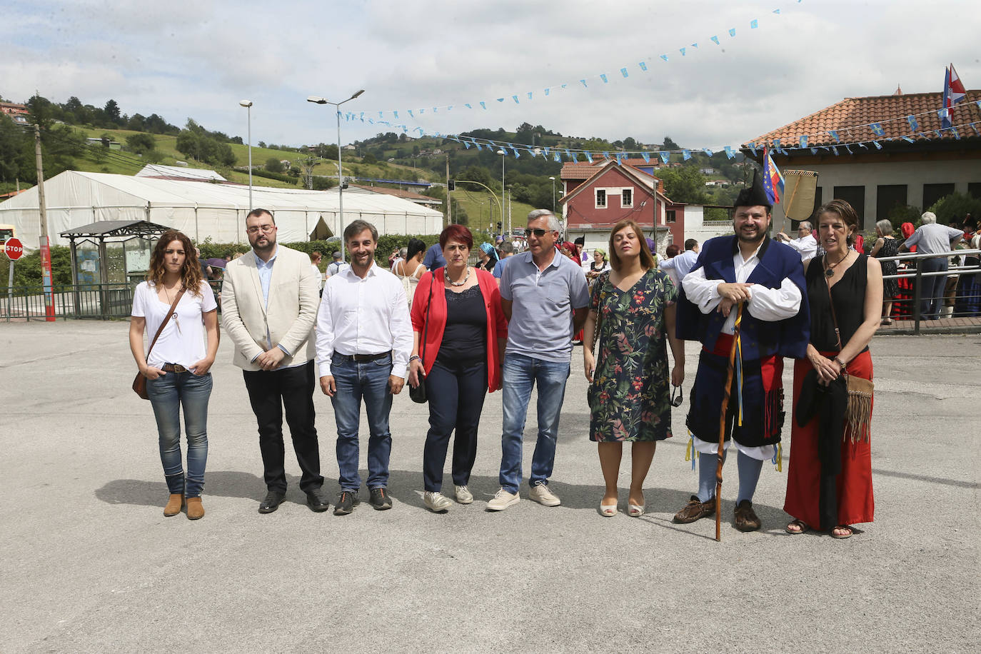 Martinporra acoge la XXIII Fiesta de la Oficialidá de la Llingua Asturiana, una fiesta con la que cada año Bimenes celebra la declaración de oficialidad del asturiano