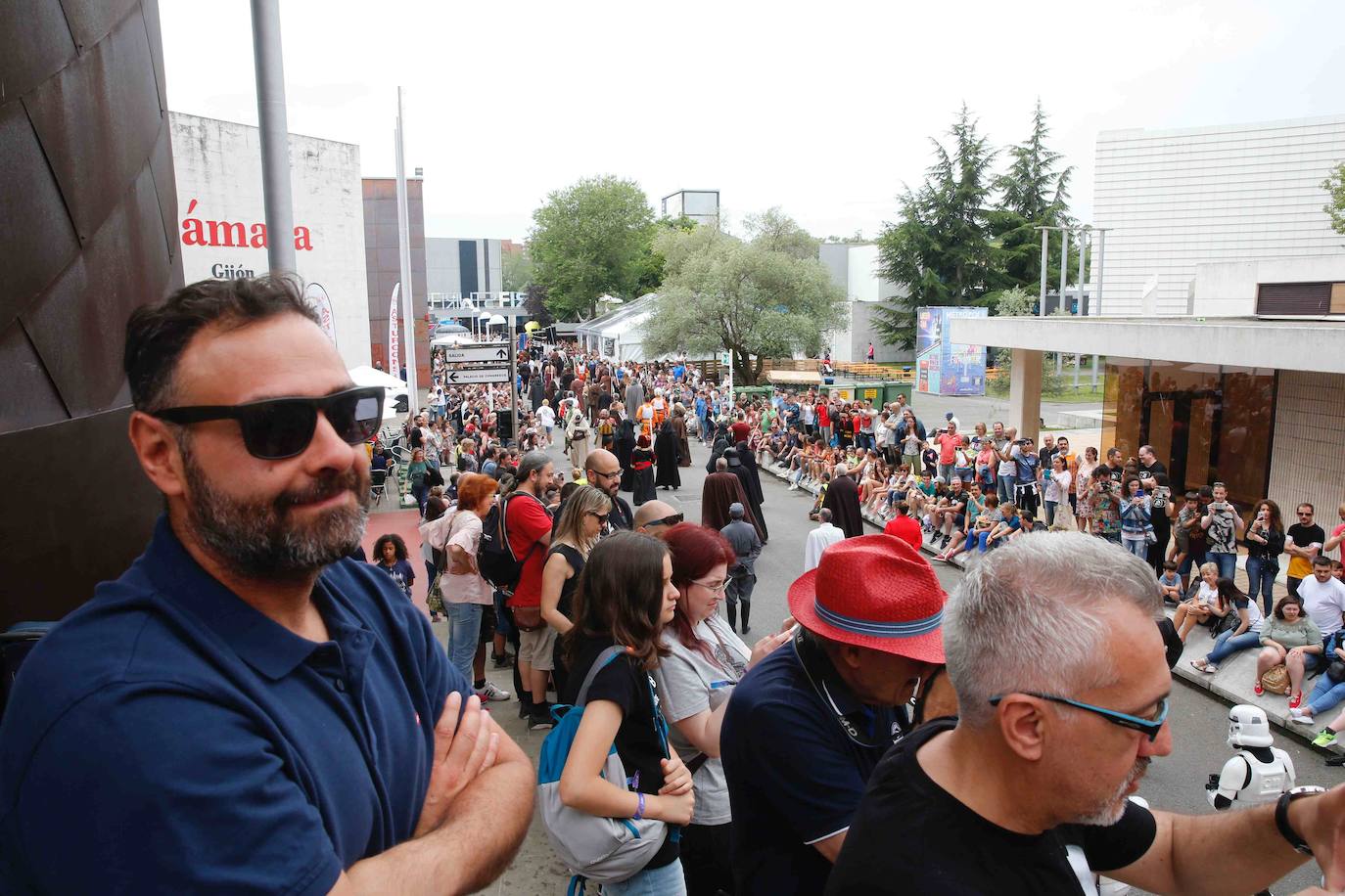 Metrópoli reúne en Gijón a cientos de admiradores de la saga que han representado a algunos de los personajes más populares