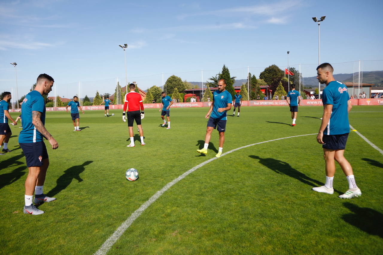 Fotos: Primer entrenamiento de la temporada del Sporting