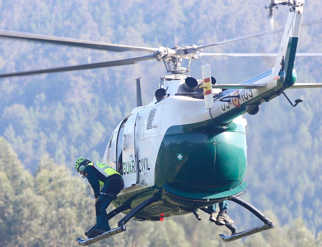 Carlos Antonio Rosario, de origen dominicano y residente en Avilés, estaba con otros cuatro amigos, que le vieron hundirse en el agua