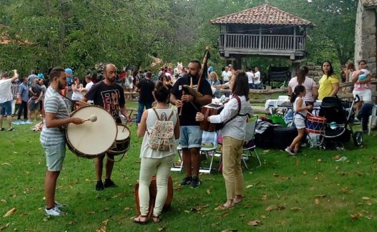 Ambiente en el prau de Llacín. 