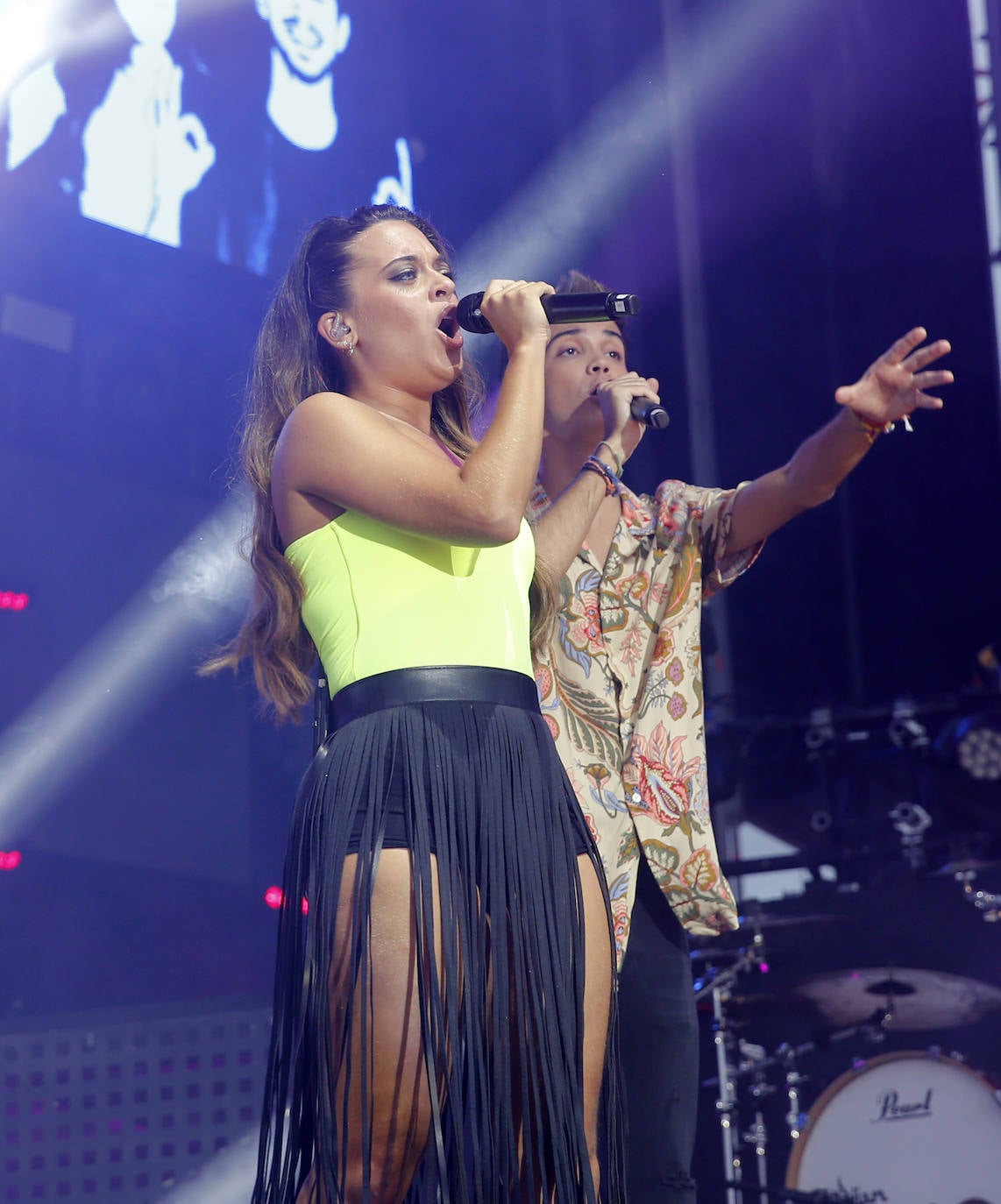 Los concursantes de la última edición del programa 'Operación Triunfo' congregaron a unos 4.000 incondicionales la explanada de Marina Civil.