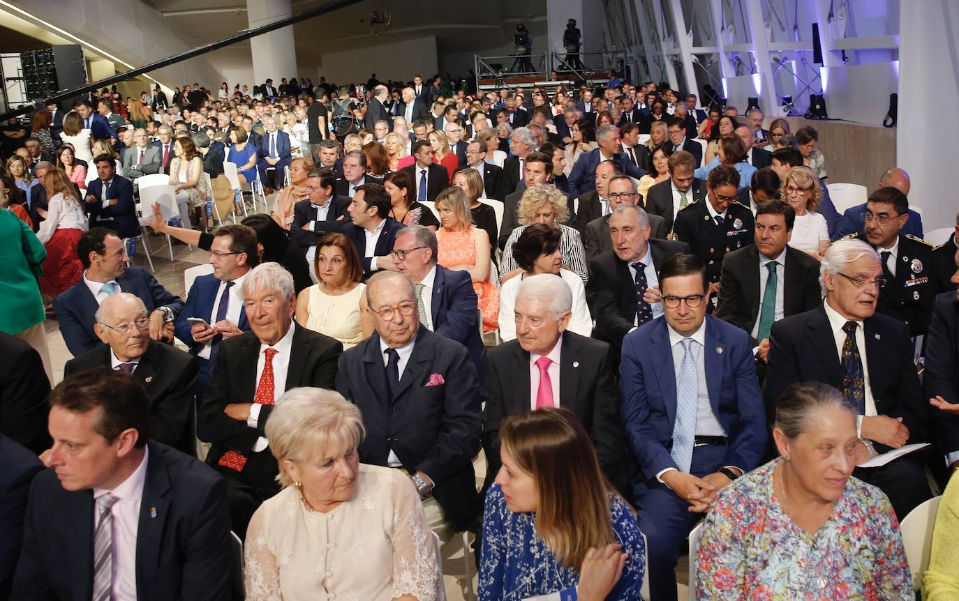 El expresidente del Principado Javier Fernández fue homenajeado este mediodía en Galicia por el gobierno de Núñez Feijóo.