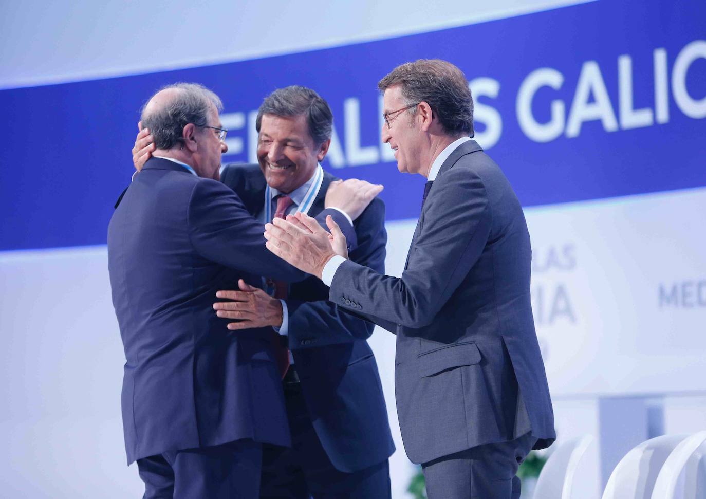 El expresidente del Principado Javier Fernández fue homenajeado este mediodía en Galicia por el gobierno de Núñez Feijóo.