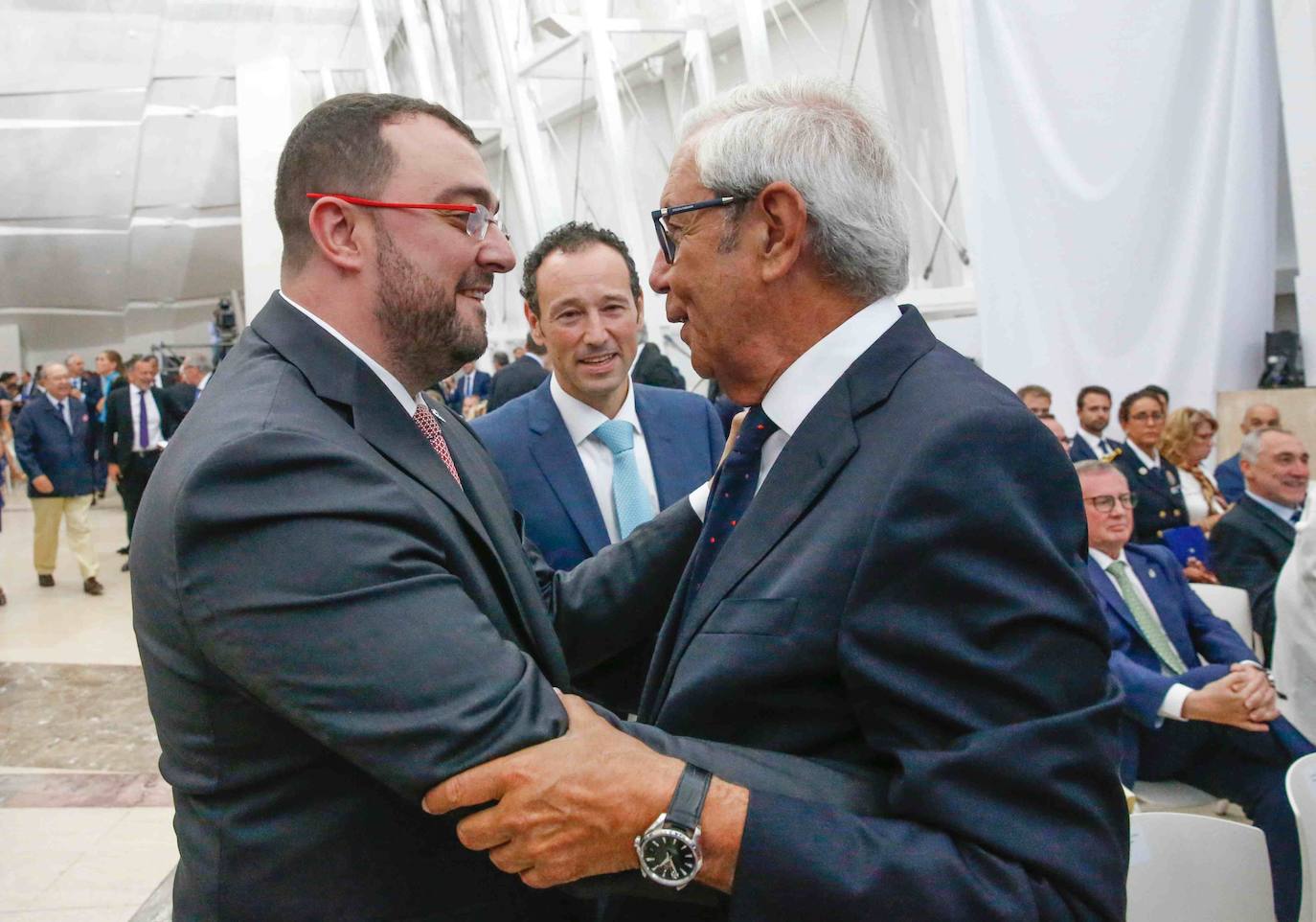 El expresidente del Principado Javier Fernández fue homenajeado este mediodía en Galicia por el gobierno de Núñez Feijóo.