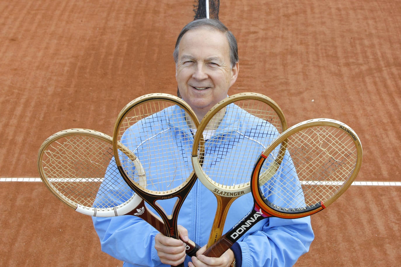 A sus 80 años continuaba al frente de la Federación Asturiana de Tenis. Desde Avilés, donde estuvo al frente del Real Club de Tenis, puso al Principado en el mapa del tenis mundial. 