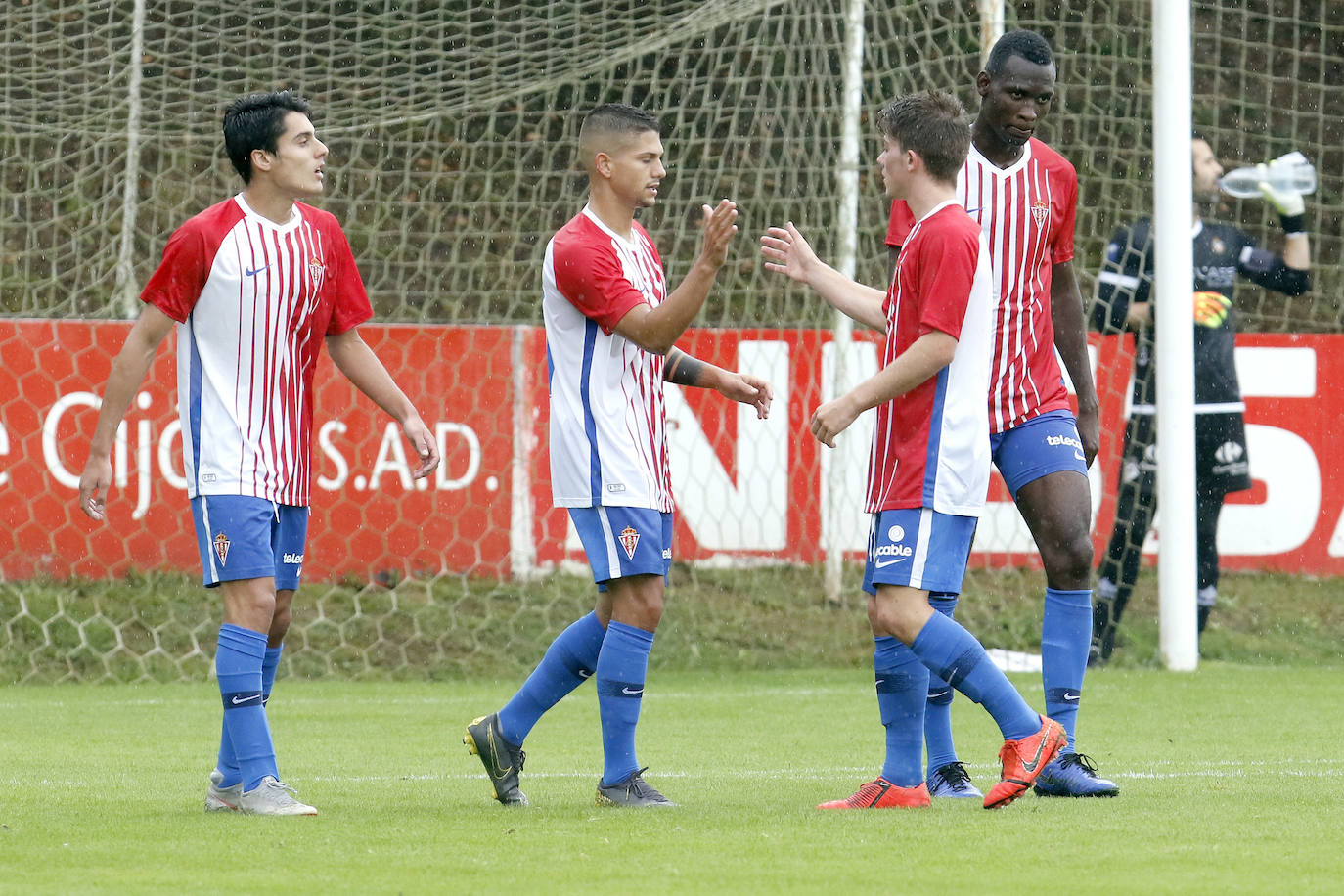 El Sporting B suma ante el Caudal su segunda victoria en la pretemporada