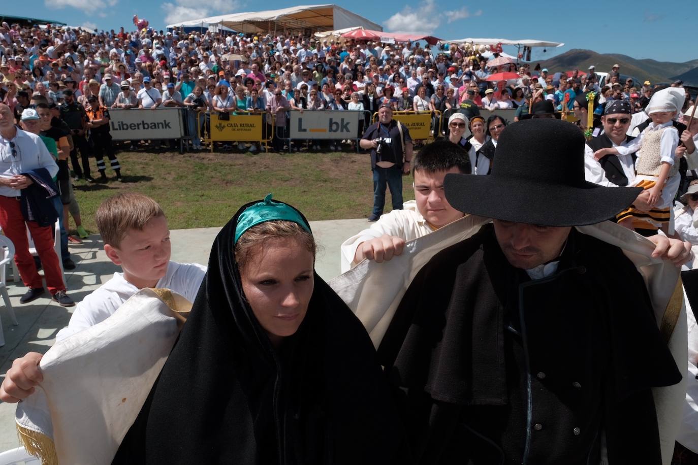 Un año más hubo boda vaqueira como manda la tradición