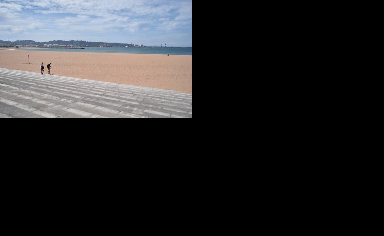 Podemos urge abrir los baños públicos de Poniente