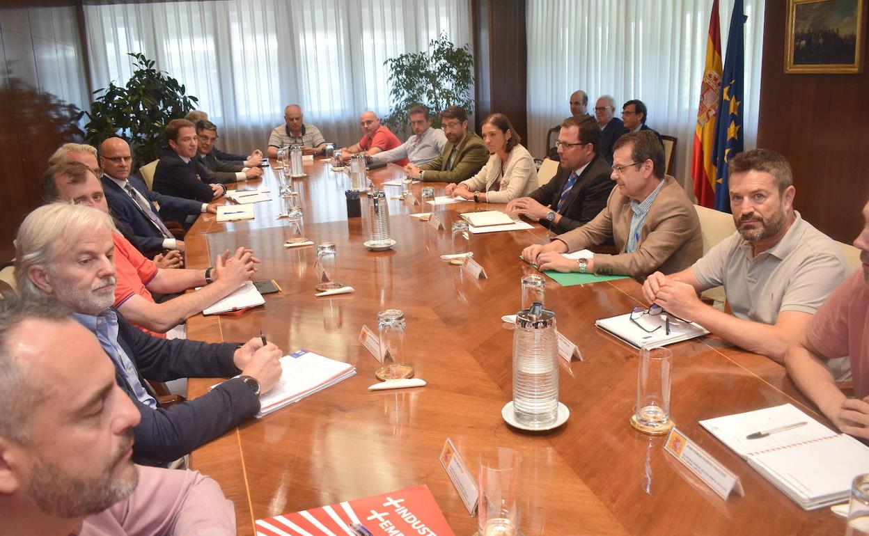 Alcoa informa a la plantilla de que la venta se ejecutará hoy