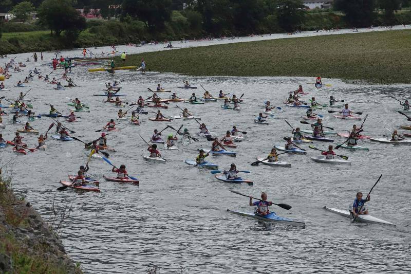 Cientos de niños tomaron parte en el Mini Sella, en el que será un aperitivo de la prueba grande que se celebrará el próximo sábado. 