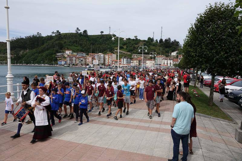 Cientos de niños tomaron parte en el Mini Sella, en el que será un aperitivo de la prueba grande que se celebrará el próximo sábado. 