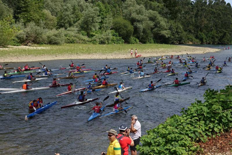 Cientos de niños tomaron parte en el Mini Sella, en el que será un aperitivo de la prueba grande que se celebrará el próximo sábado. 