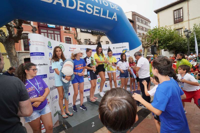Cientos de niños tomaron parte en el Mini Sella, en el que será un aperitivo de la prueba grande que se celebrará el próximo sábado. 