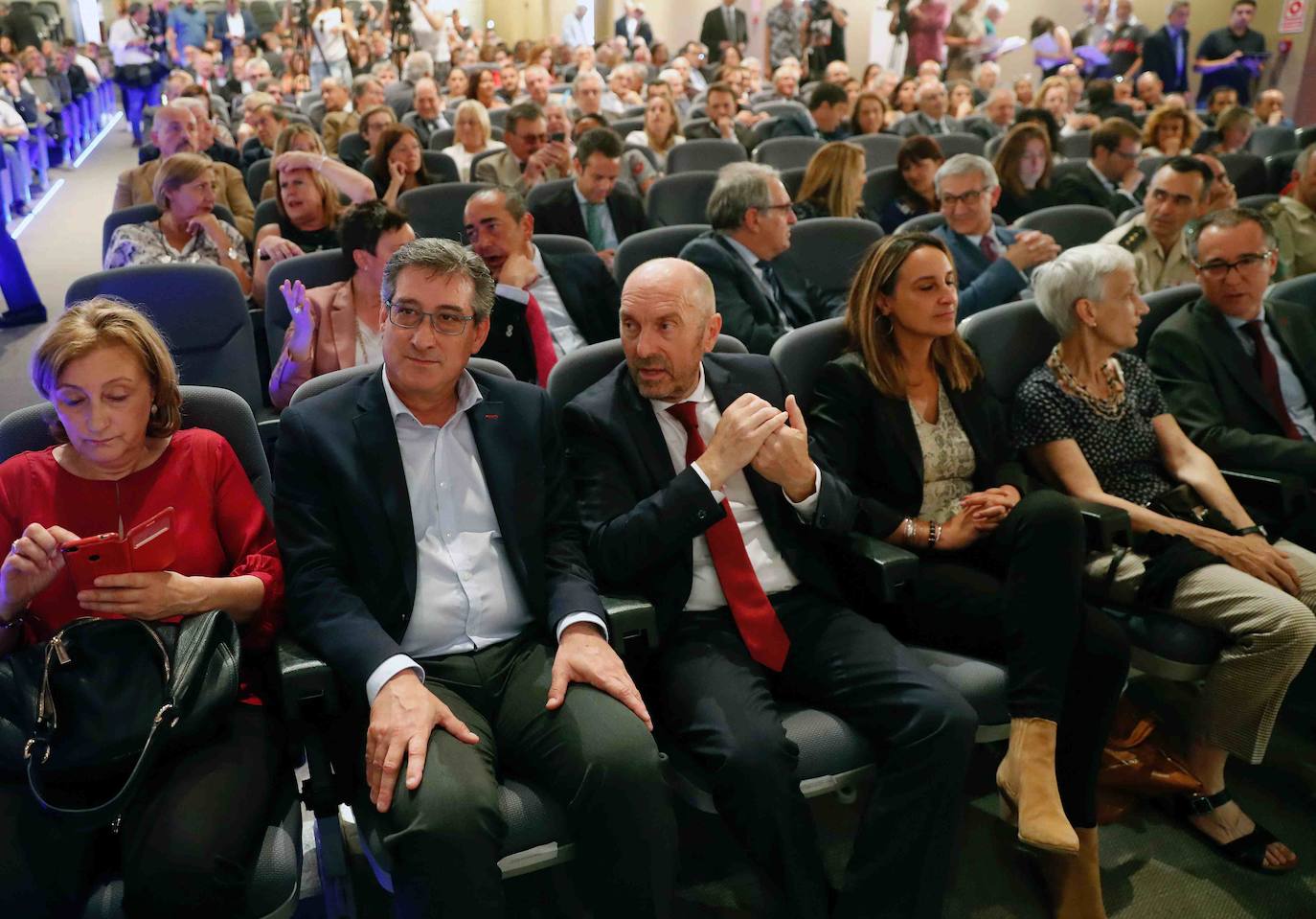 La ministra de Sanidad, Consumo y Bienestar Social, María Luisa Carcedo, ha inaugurado la 63 Feria de Muestras de Asturias, que se celebra en el recinto Luis Adaro de Gijón. Participaron en el acto, además, el presidente del Principado, Adrián Barbón; la alcaldesa de Gijón, Ana González, y el presidente de la Cámara de Comercio de Gijón, Félix Baragaño.