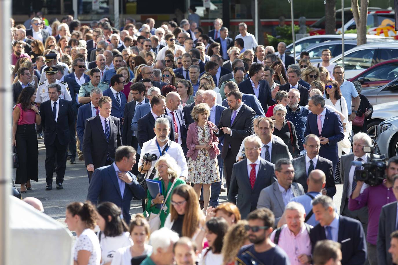 La ministra de Sanidad, Consumo y Bienestar Social, María Luisa Carcedo, ha inaugurado la 63 Feria de Muestras de Asturias, que se celebra en el recinto Luis Adaro de Gijón. Participaron en el acto, además, el presidente del Principado, Adrián Barbón; la alcaldesa de Gijón, Ana González, y el presidente de la Cámara de Comercio de Gijón, Félix Baragaño.